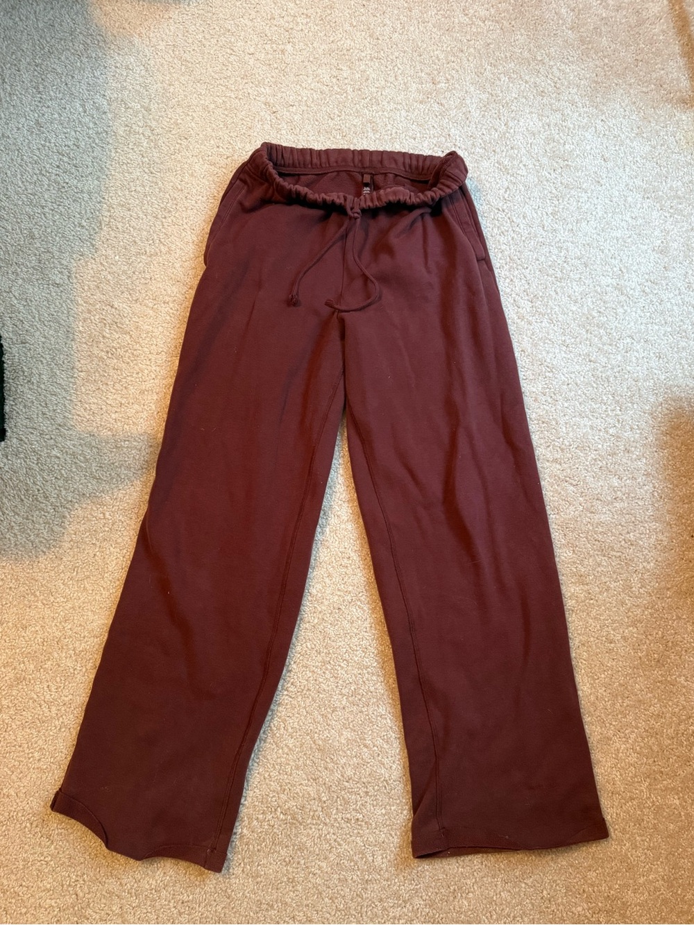 SKIMS sweatpants with Drawstring - Deep Burgundy